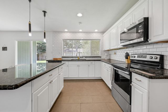 5415 Carew Street, Houston, TX 77096