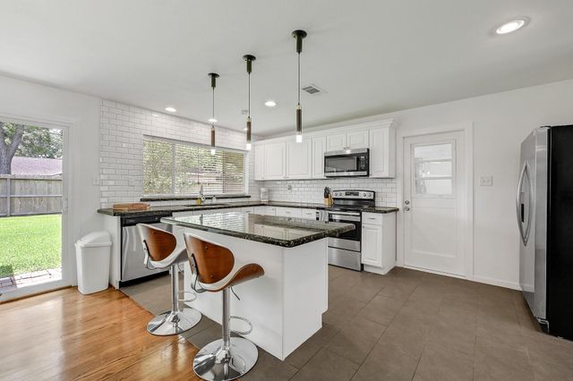 5415 Carew Street, Houston, TX 77096