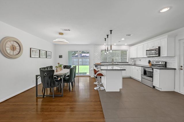 5415 Carew Street, Houston, TX 77096