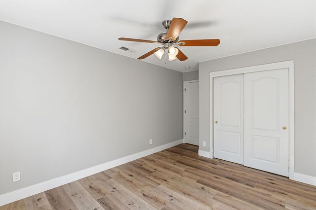 2740 E El Paso Avenue, Fresno, CA 93720