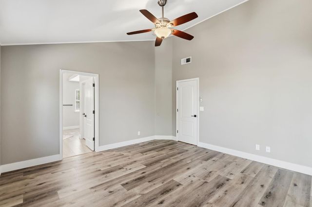 2740 E El Paso Avenue, Fresno, CA 93720