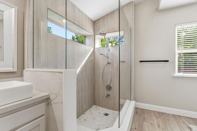 2740 E El Paso Avenue, Fresno, CA 93720