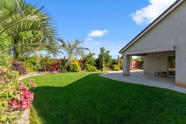 2740 E El Paso Avenue, Fresno, CA 93720