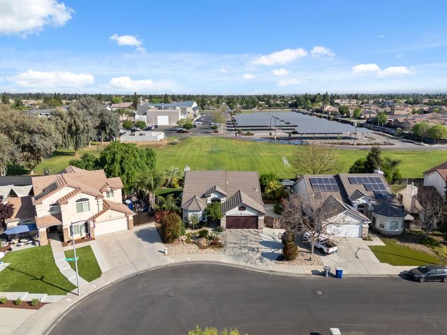 2740 E El Paso Avenue, Fresno, CA 93720