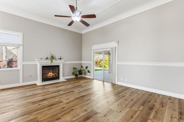 2740 E El Paso Avenue, Fresno, CA 93720