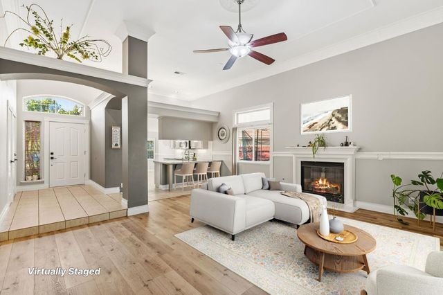 2740 E El Paso Avenue, Fresno, CA 93720