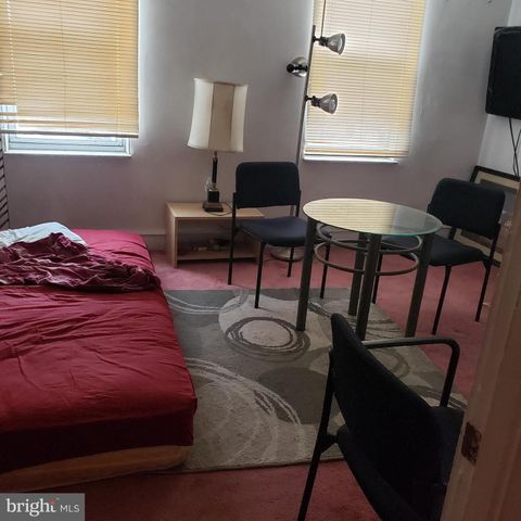 2650 S 61ST ST, Philadelphia, PA 19142