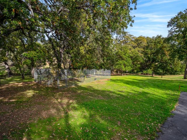 1999 Lakehills Dr, El Dorado Hills, CA 95762