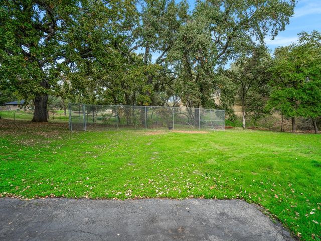 1999 Lakehills Dr, El Dorado Hills, CA 95762