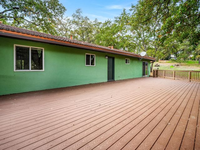 1999 Lakehills Dr, El Dorado Hills, CA 95762