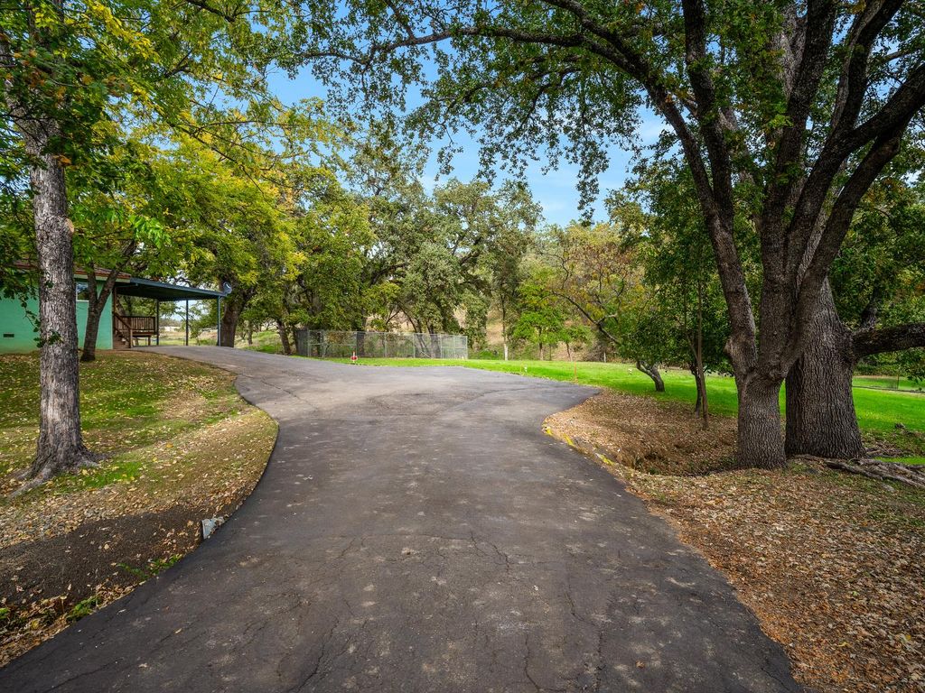 1999 Lakehills Dr, El Dorado Hills, CA 95762