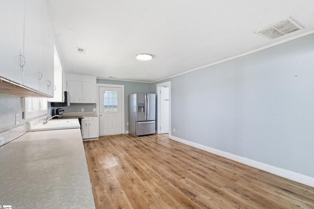 1858 Pitts Road, Laurens, SC 29360