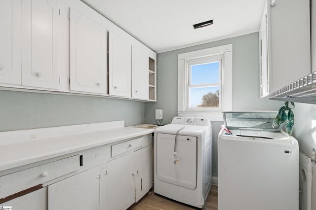 1858 Pitts Road, Laurens, SC 29360