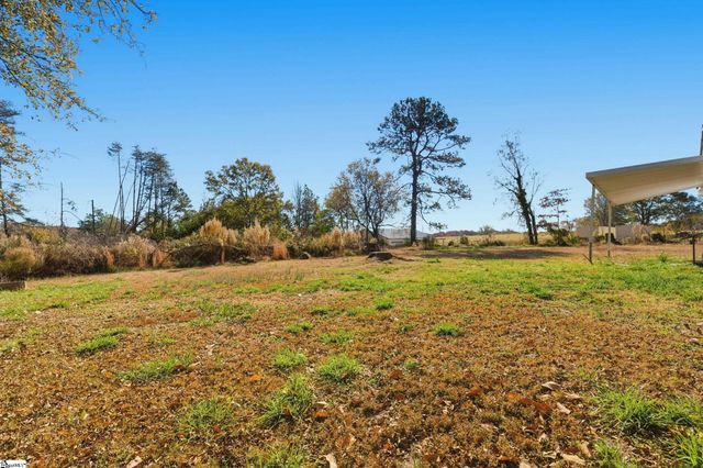 1858 Pitts Road, Laurens, SC 29360