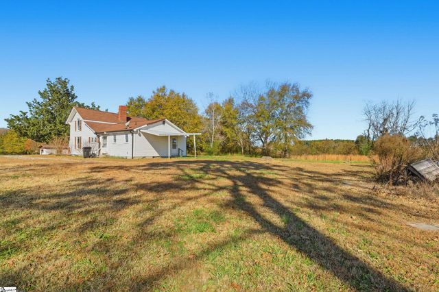 1858 Pitts Road, Laurens, SC 29360