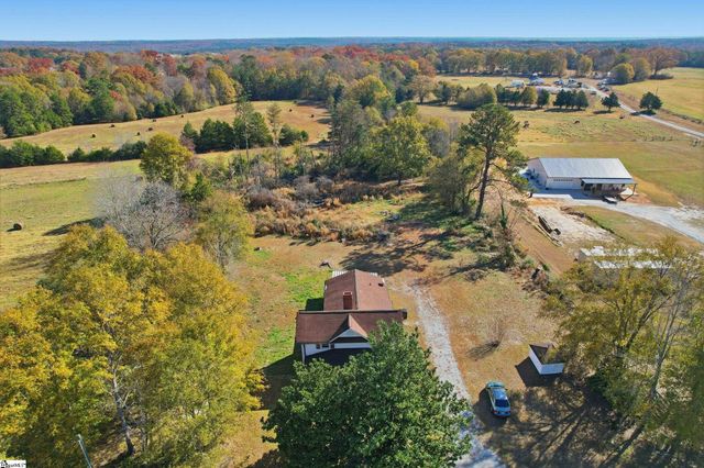 1858 Pitts Road, Laurens, SC 29360