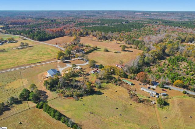 1858 Pitts Road, Laurens, SC 29360