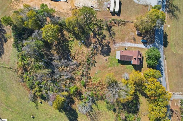 1858 Pitts Road, Laurens, SC 29360