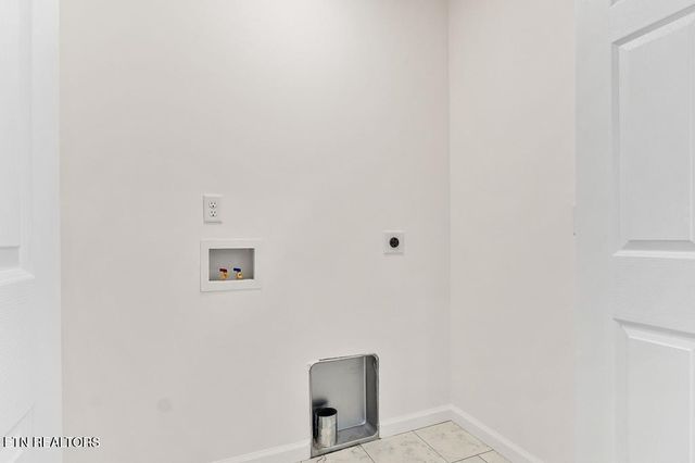 459 Dr I C Morgan Rd, Spencer, TN 38585