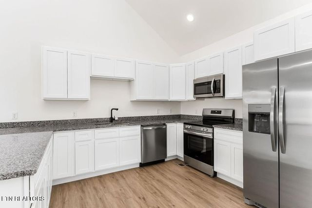 459 Dr I C Morgan Rd, Spencer, TN 38585