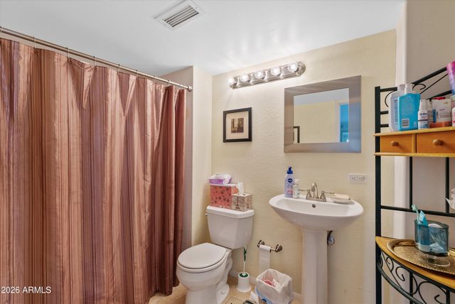 207 W CLARENDON Avenue F6, Phoenix, AZ 85013