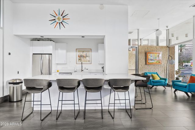 207 W CLARENDON Avenue F6, Phoenix, AZ 85013