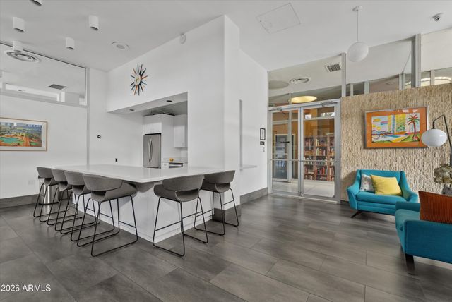 207 W CLARENDON Avenue F6, Phoenix, AZ 85013