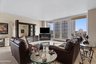 207 W CLARENDON Avenue F6, Phoenix, AZ 85013