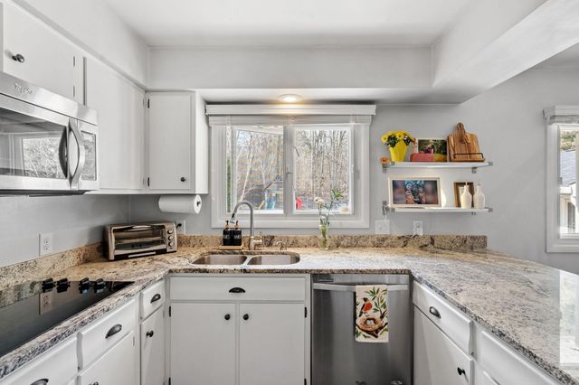 440 Betty Lane, West Saint Paul, MN 55118