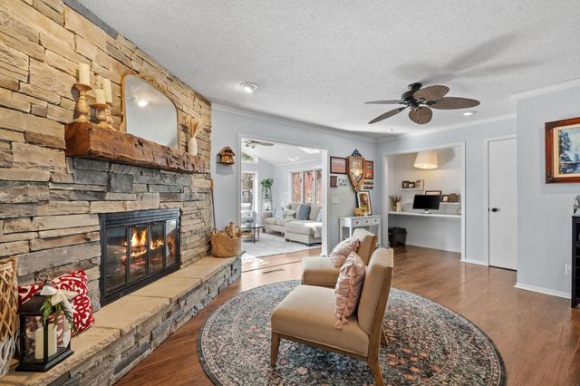 440 Betty Lane, West Saint Paul, MN 55118