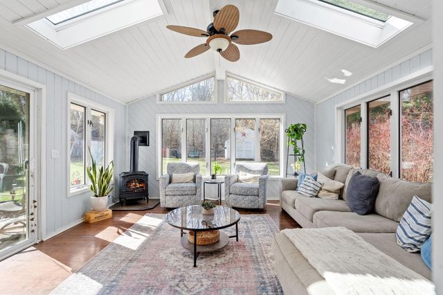 440 Betty Lane, West Saint Paul, MN 55118