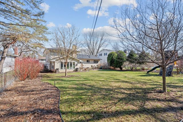 440 Betty Lane, West Saint Paul, MN 55118