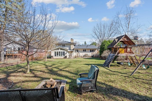 440 Betty Lane, West Saint Paul, MN 55118