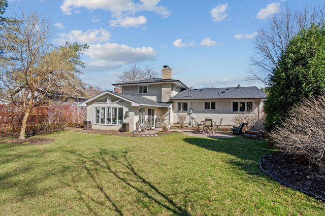 440 Betty Lane, West Saint Paul, MN 55118