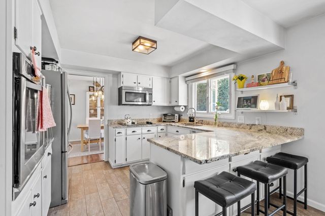 440 Betty Lane, West Saint Paul, MN 55118