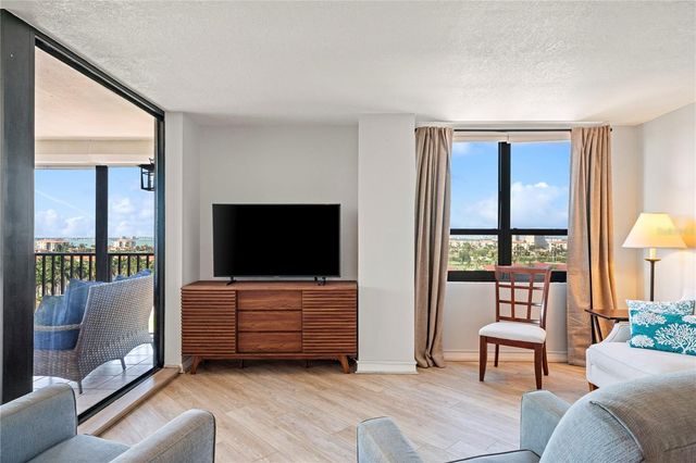 6294 BAHIA DEL MAR CIRCLE 904, St Petersburg, FL 33715
