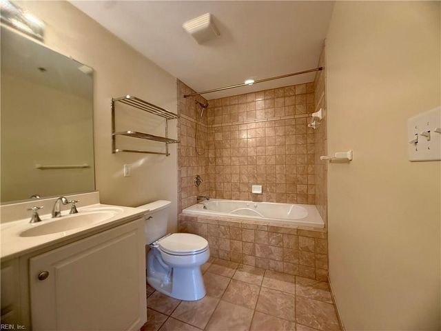 400 Rudee Point Rd Apt 107, Virginia Beach, VA 23451