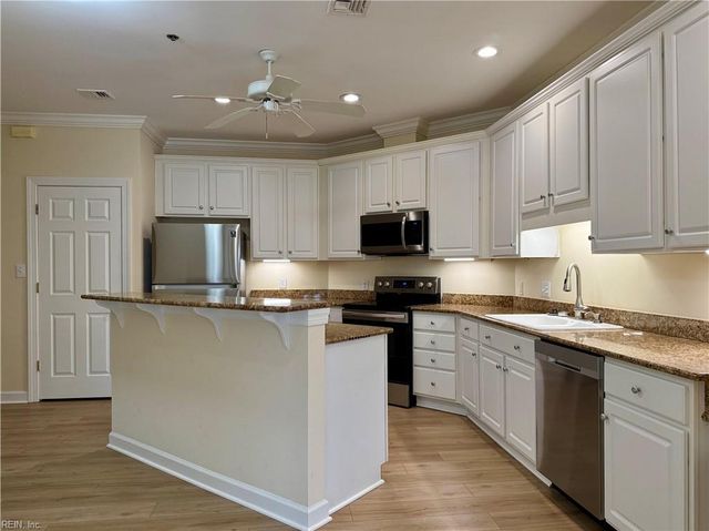 400 Rudee Point Rd Apt 107, Virginia Beach, VA 23451