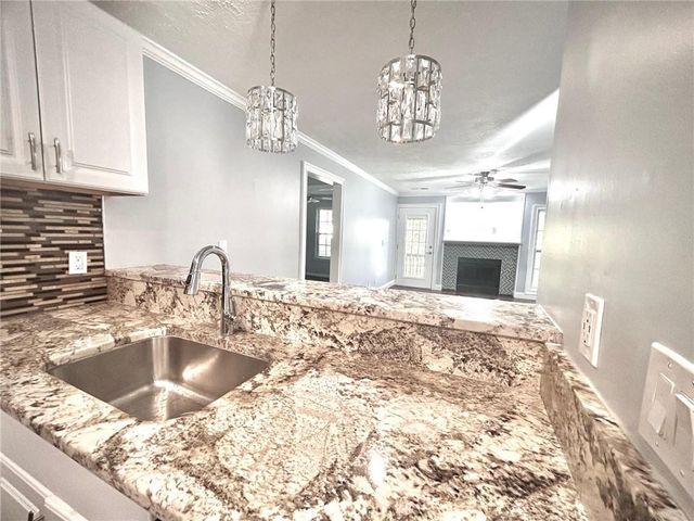 406 Teal Court, Roswell, GA 30076