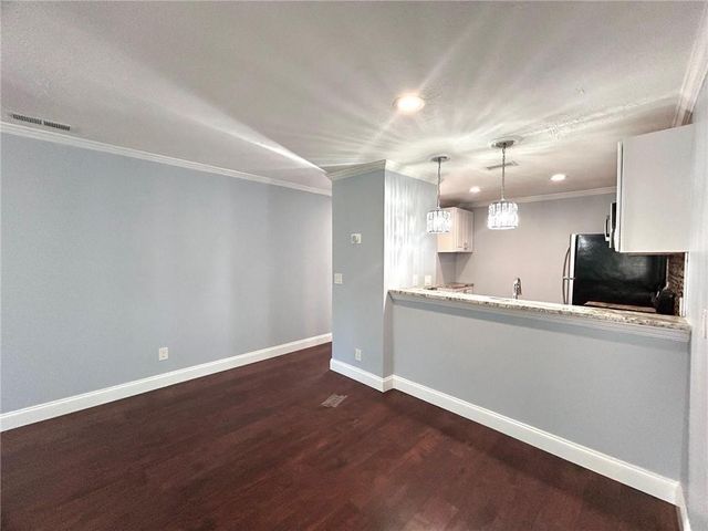 406 Teal Court, Roswell, GA 30076