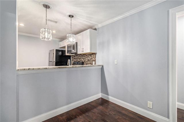 406 Teal Court, Roswell, GA 30076