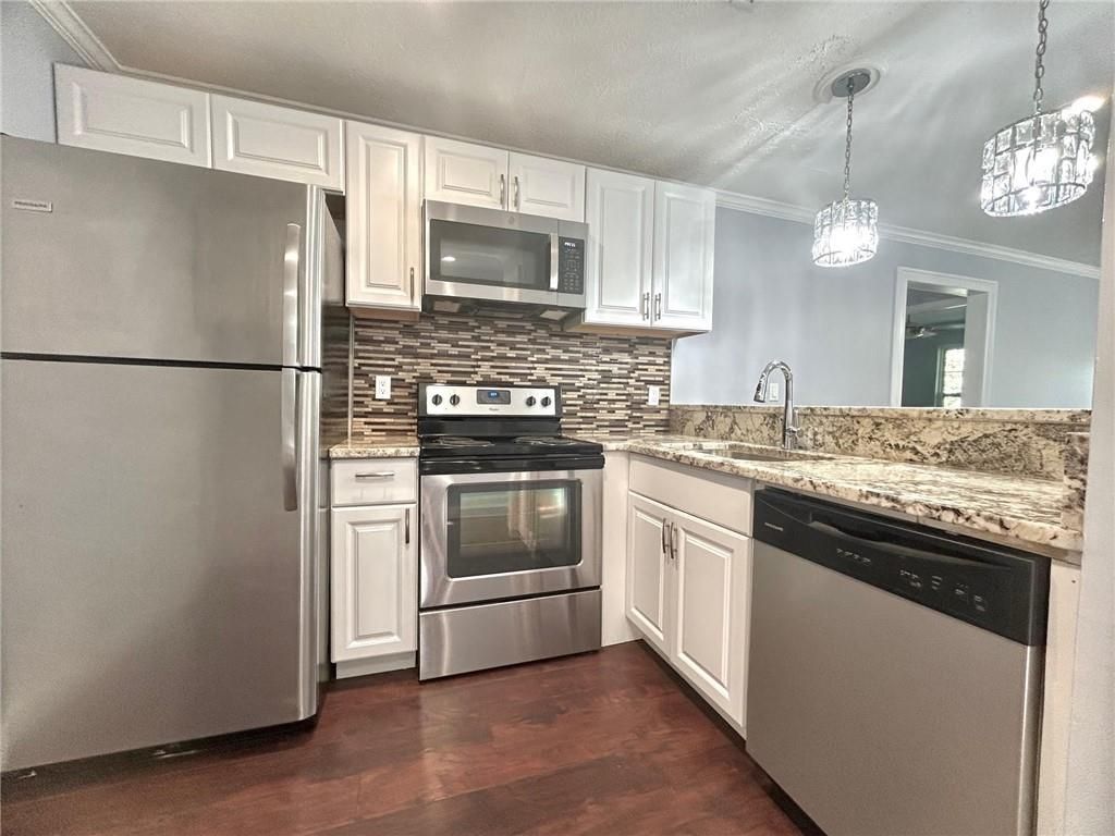 406 Teal Court, Roswell, GA 30076