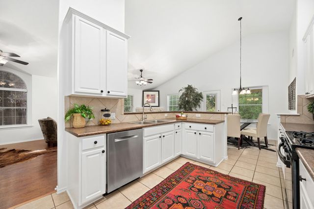 10713 Chippenhook CT, Austin, TX 78748