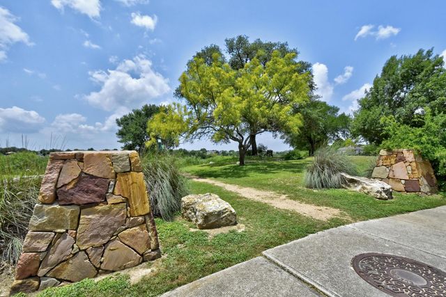10713 Chippenhook CT, Austin, TX 78748