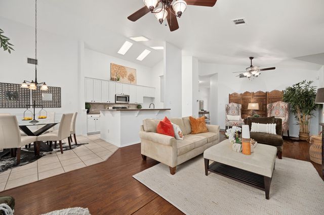 10713 Chippenhook CT, Austin, TX 78748