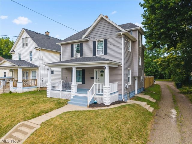 915 Auburn Place NW, Canton, OH 44703