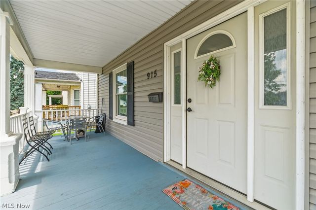 915 Auburn Place NW, Canton, OH 44703