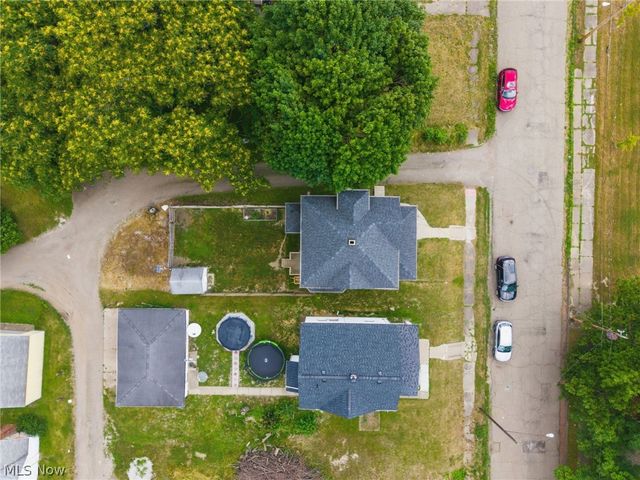 915 Auburn Place NW, Canton, OH 44703