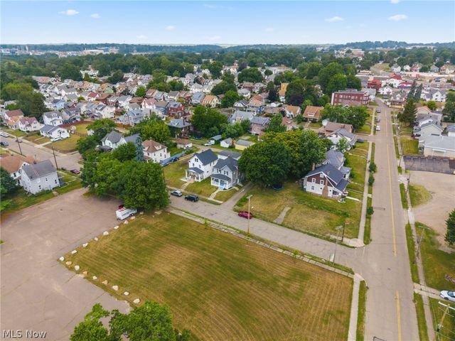 915 Auburn Place NW, Canton, OH 44703