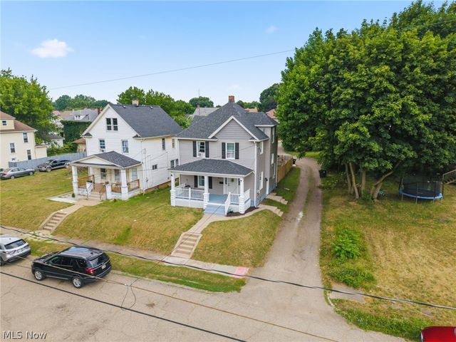 915 Auburn Place NW, Canton, OH 44703